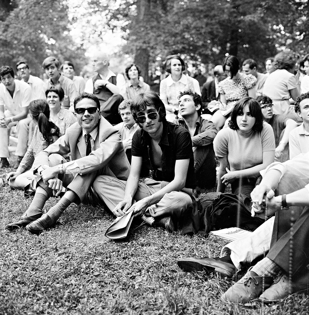 Streikende Studierende auf dem Petersplatz