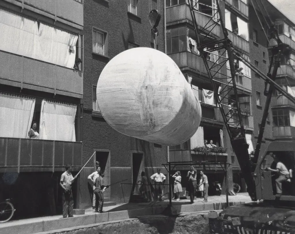 Einbau der Zentralheizung 1966 mit tatkräftiger Unterstützung der Genossenschafter*innen