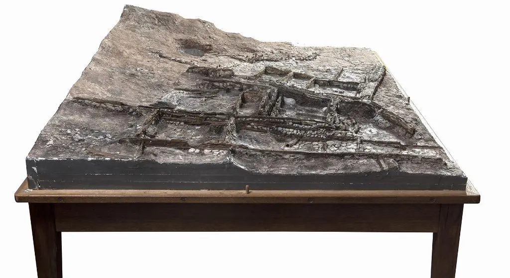 Das Modell im Massstab 1:50 zeigt die Siedlung am Petersberg