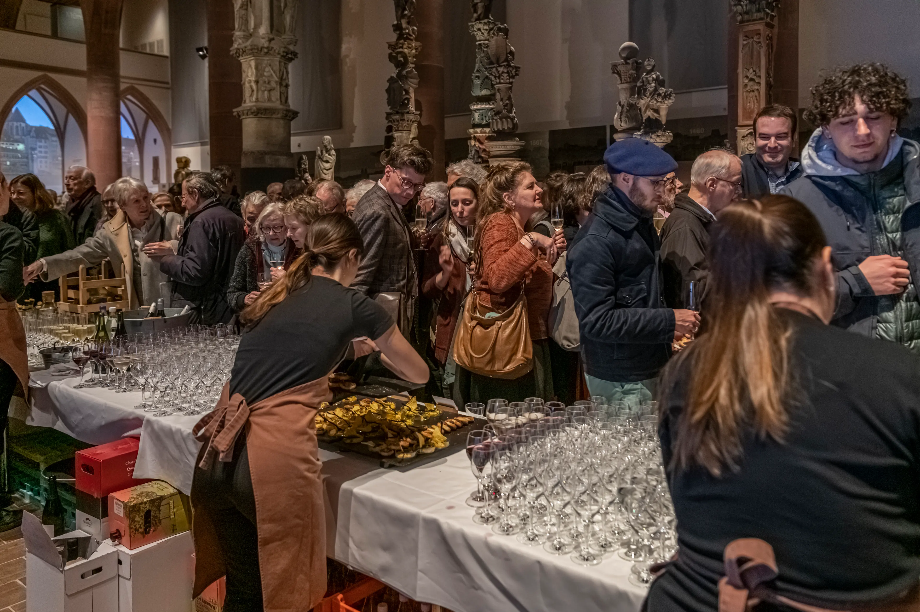 Die Gäste beim Apéro.